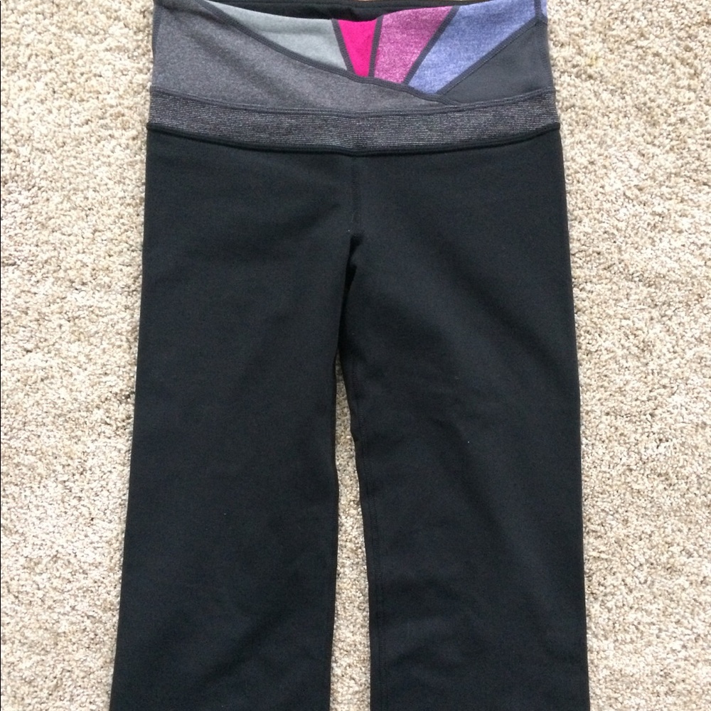 lululemon cropped yoga capri pants